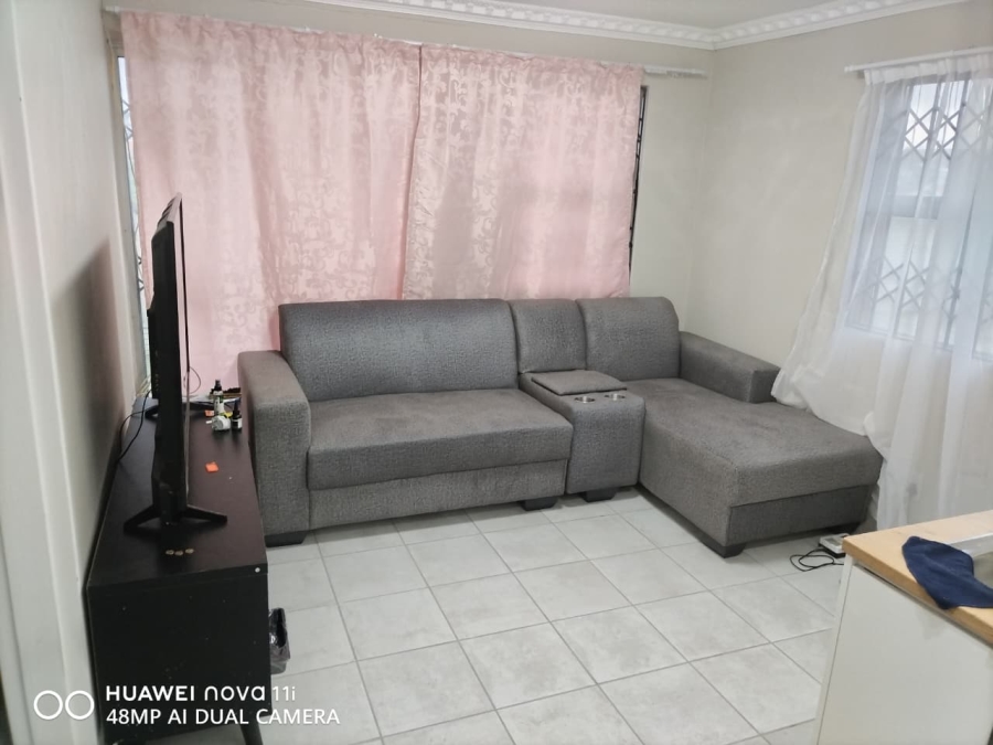 2 Bedroom Property for Sale in Scenery Park Eastern Cape